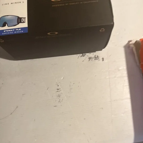 Oakley Line Miner L LP Snow Goggles Black Prizm Sapphire Iridium Snowboarding - Picture 5 of 5